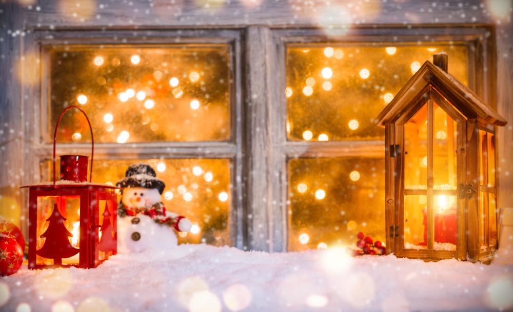 Window Clings - 8 Ways to Decorate Your Timber Windows at Christmas